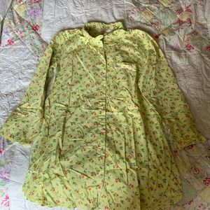 Victoria Secret sleep shirt EUC size medium